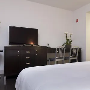 https://metro-apartments.us-newyorkcity.com